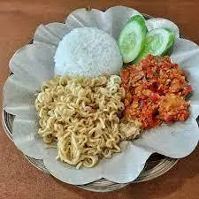 Nasi Ayam Geprek  + Indomie